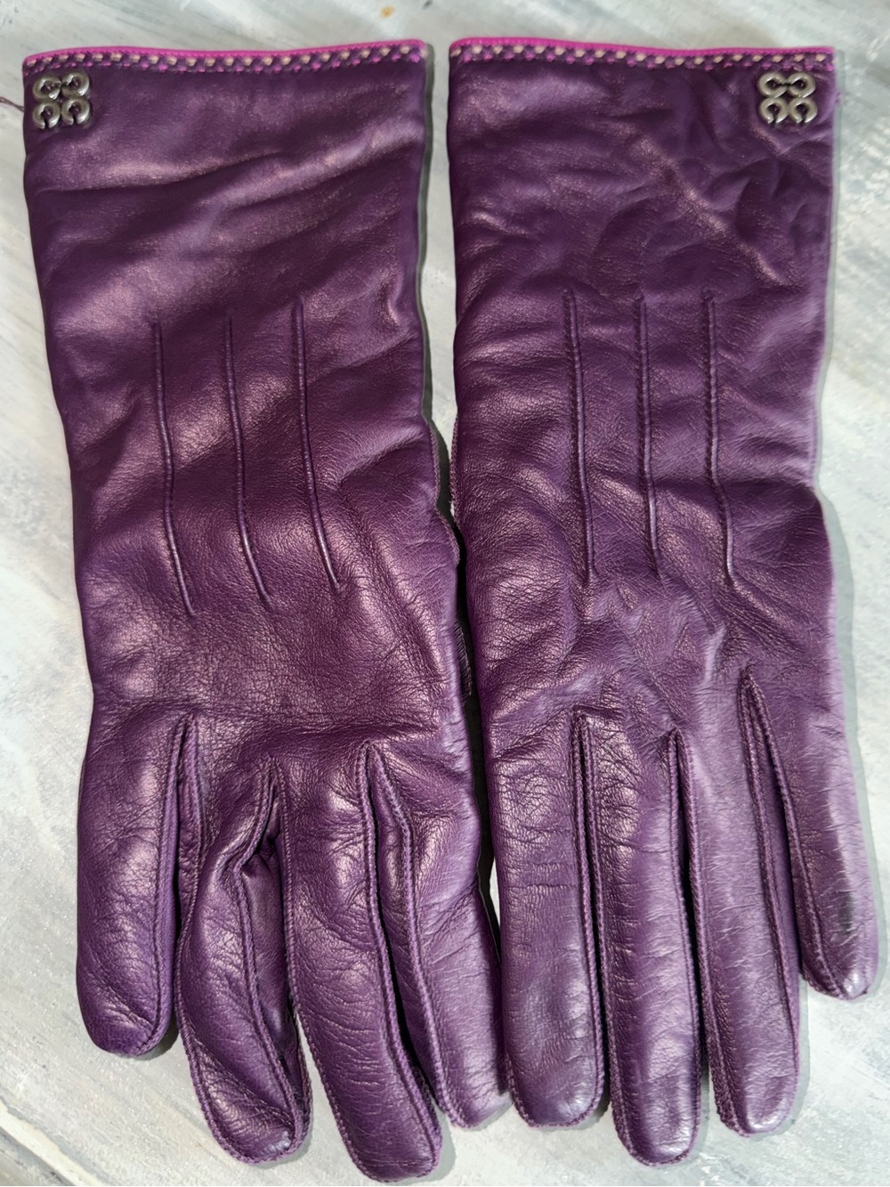 Coach Women’s Purple Leather Gloves Cashmere Lined Pink Trim Logo Hardware 7.5